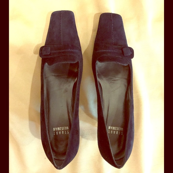 Stuart Weitzman Shoes - EUC Stuart Weitzman navy blue suede pumps. Size 7